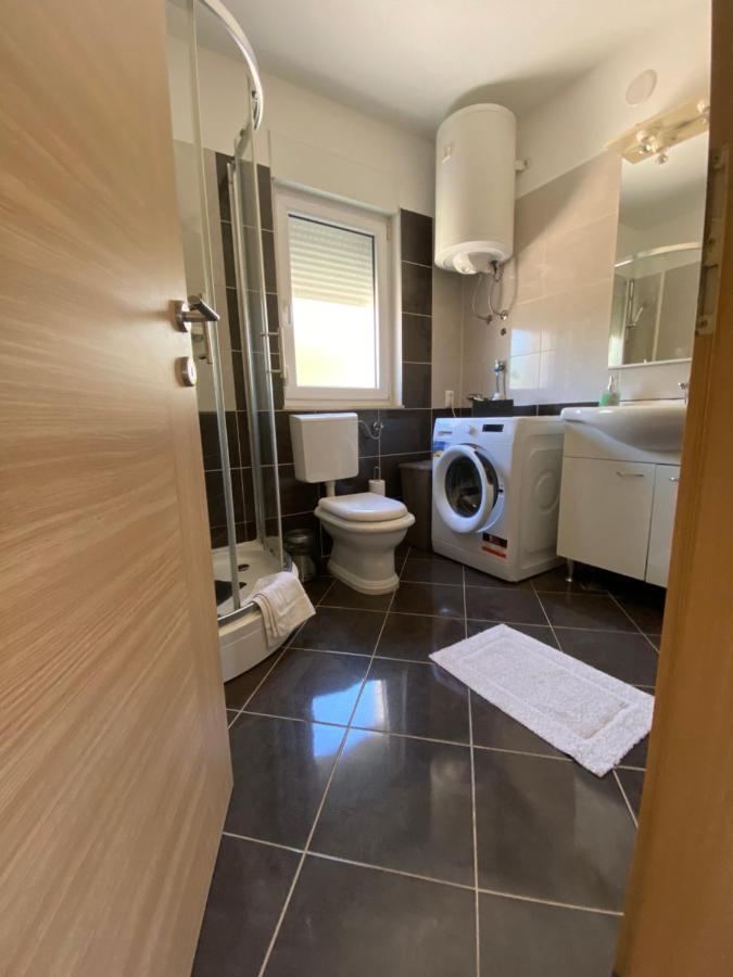 Ferienwohnung Apartman Mila Kaštela Exterior foto