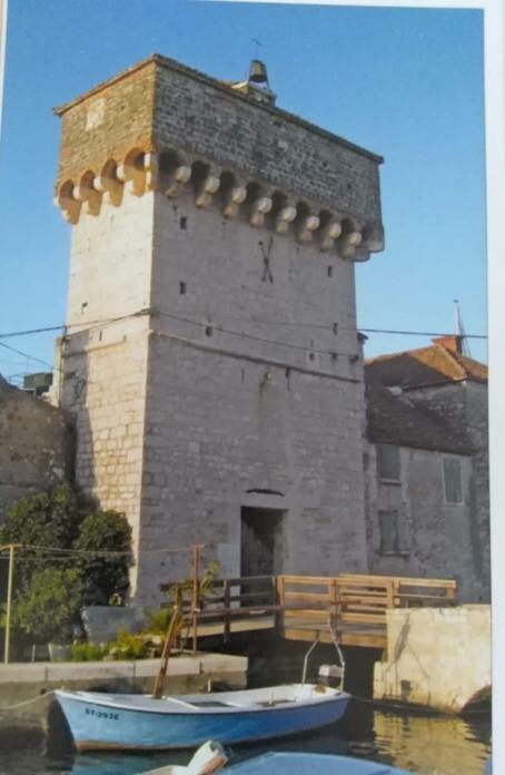 Ferienwohnung Apartman Mila Kaštela Exterior foto