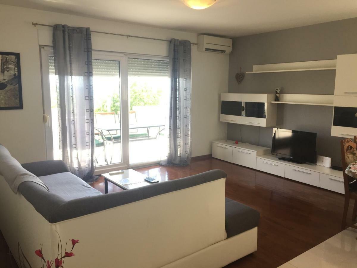 Ferienwohnung Apartman Mila Kaštela Exterior foto